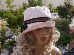 This cloche hat is very chic to wear, suitable for many people and can be worn in all circumstances, its pink fabric with its inlays in the same tone will seduce you. A drawstring will adapt the hat from size 55 to 60. This hat is fully lined. Compositions: 100% diverse This hat is a unique piece Bob Hat, Chic Hat, Bob Chapeau, Hat Summer, Cloche Hat, Summer Hat, Summer Hats, Pink Fabric, Sun Hats