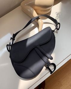 Trendy Purses, Fall Bags, Cheap Purses, Fall Handbags, Popular Handbags, Bag Sewing, Popular Bags, Handbags Affordable, Luxury Purses