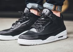 Nike Air Jordan 3 Cyber Monday - 2016 (by titolo) Get them here: Sneakersnstuff / Afew / Overkill / Find more shops Sneakerhead Fashion, Nike Air Jordan Shoes, Jordans Girls, Shoes Sneakers Jordans, Jordan 23, Air Jordan Sneakers, Nike Air Jordans, Nike Basketball Shoes