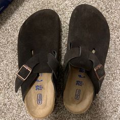 Brand New Boston Birkenstock - Mocha - Size 35 (Us Women’s 4) Birkenstock Mocha, Boston Birkenstock, Birkenstock London, Birkenstock Madrid Big Buckle, Mary Jane Shoes Black, Black Leather Oxfords, Birkenstock Brown, Suede Clogs, Suede Slides