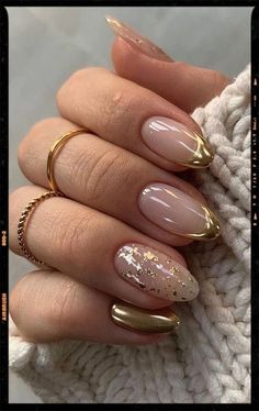 Nails With Metallic Design, Gold Tip Nails, Mani Ideas, New Years Eve Nails, Golden Nails, Gold Nail Designs, French Tip Nail Designs, Her Nails, Golden Birthday