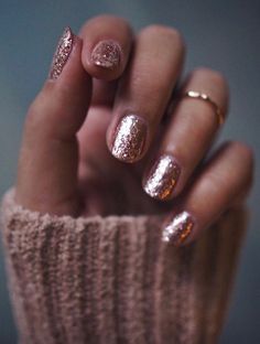 Gold Bridal Nails, Rose Gold Sparkle Nails, Rose Gold Manicure, Gold Sparkle Nails, Glitter Nail Paint, Rose Gold Nails Glitter, Rose Gold Nail, Gold Manicure, Opi Gel Nails