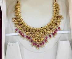 Engagement Stage, Engagement Stage Decoration, Unique Gold Jewelry Designs, Gold Jewelry Designs, Indian Wedding Jewelry Sets