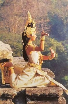 Cambodia Cambodia Dance, Cambodia Art, Padi Diving, Cambodian Art, Angkor Wat Temple, Sacred Feminine, Thai Art