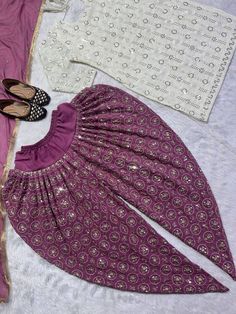 Georgette Material, Georgette Tops, Sequence Work, News Design, Party Wear, Dress Outfits, Women Accessories, Embroidery