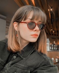 Fringe Bangs With Medium Hair Straight, Medium Hair Straight Bangs, Bob With Bangs Straight Hair, Long Bobs With Bangs, Straight Bangs Short Hair, Straight Bob With Fringe, Shoulder Length Hair Fringe, Shoulder Length Bob With Bangs, Bob Hairstyle Ideas