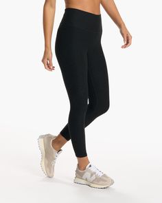 The 2-inch shorter version of our super soft Clean Elevation Legging: Designed with a soft suede feel and complete coverage, this ultra high-rise legging features performance knit made from recycled materials that's moisture wicking and includes a hidden zipper pocket but sans side seams for superior movement. Great for your daily on the go. | Vuori Clean Elevation Legging-Short | Black Heather | XS Vuori makes premium performance apparel inspired by the active Coastal California lifestyle; an i Black Short Leggings, Iron Woman, Coastal California, California Lifestyle, High Rise Leggings, Short Leggings, Performance Outfit, Sustainable Fabrics, Heather Black