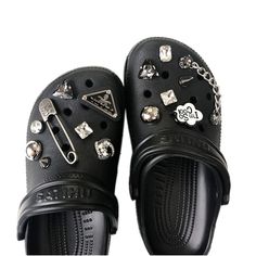 Designer Jibbitz, Jibbitz For Crocs, Crocs Store, Crocs With Charms, Crocs Charm, Crocs Ideas, Crocs Slippers, Crocs Charms