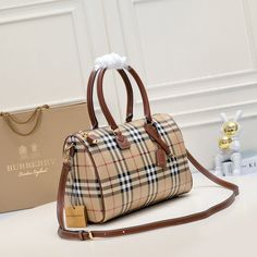 A+ Excellent Quality copies; This is a premium quality c*lone , similar like the original ones, even no one can judge either it's a c*lone or original. Contact us if you've any questions in your mind. Casual Backpack, Burberry Bag, Casual Bags, Satchel Bags, Brunei, Luxury Bags, Designer Shoes, Fashion Bags, The Original