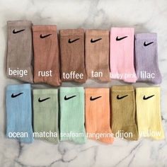 Pastel Nike Socks, Nike Socks Colorful, Colorful Nike Socks, Crocks Outfits, Custom Nike Socks, Pastel Socks, Trendy Socks, Preppy Shoes