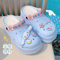 Sanrio Shoes, Sanrio Clothes, Sanrio Fashion, Shoes Y2k, Bathroom Slippers, Casual Sandals Womens, Y2k Women, Clog Slippers