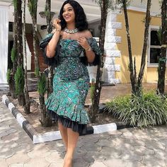 Serwaa Amihere Dresses, Serwaa Amihere, Ankara Lace Styles, Nigerian Dress, Ankara Long Gown Styles, African Lace Styles, Ankara Short, Ankara Gowns, Best African Dresses