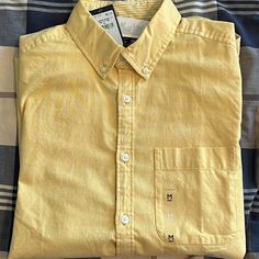 Tommy Hilfiger Slim Fit Casual Button Down Size Medium Color Yellow Tommy Hilfiger Short Sleeve Shirt For Spring, Tommy Hilfiger Spring Short Sleeve Shirt, Tommy Hilfiger Button-up Summer Tops, Tommy Hilfiger Cotton Button-up Shirt, Tommy Hilfiger Summer Button-up Shirt, Tommy Hilfiger Summer Button-up Top, Yellow Cotton Shirt With Buttons, Tommy Hilfiger Button-up Tops For Spring, Tommy Hilfiger Casual Button-up Shirt