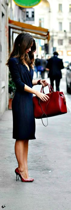 Stay fashionable and professional this fall with a simple wrap dress. We love the red accents added by the lips, shoes, and bag! Deep Blue Dress, Office Closet, Weekend Mode, Burgundy Bag, Corporate Attire, Red Purse, Fashion Mode, Looks Style