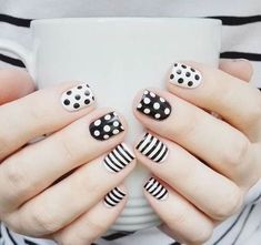 60+ Summer Nail Art 2019 Ideas to give you that invincible shine and confidence Polka Dot Nail Designs, Dot Nail Designs, Dot Nail Art, Glamorous Nails, Dots Nails