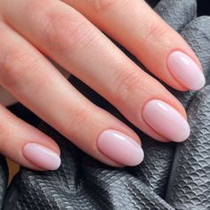 Shirt Oval Nails, Bio Gel Nails Natural, Natural Biab Nails, Wavy Nails, Almond Nails Short, Bio Gel Nails, Square Oval Nails, Office Nails