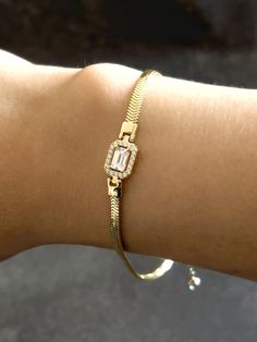 The Bracelet, which is made of 14K Solid Gold and designed as a Baguette, has been presented to you as Herringbone and handmade. ✪ Handmade / Handcrafted Fine Jewelry  ✪ Gold Weight: Approx.5.72-7.5 g   ✪ Metal:  14K Solid Gold   ✪Width of each Bangles:   ✪ Length of the each Bangles: 4-10 inches   ✪ Gold Color: White gold, Rose gold, Yellow gold ♡ For questions or special designs, please contact us via message. We are happy to hear from our customers and always respond quickly. Comments are always valuable. 🎁 TRANSPORTATION You can put your choice in the cart, it will be in stock and shipped within 24 hours! . Deliveries are made within 3-5 days. We are not responsible for customs duties incurred during international orders. ☎ Please leave your phone number at the checkout for shipment p Raw Turquoise Ring, Real Gold Bracelet, Baguette Bracelet, Herringbone Bracelet, Solid Gold Bracelet, Gold Mangalsutra Designs, Fancy Jewellery Designs, Gold Mangalsutra, Gold Armband