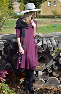 Aubergine Purple Dinner Attire, Merino Wool Dress, Mary Dress, Elegant Scarf, Outfit Elegant, Easy Wedding, Woolen Dresses, Work Uniform, Elegant Scarves