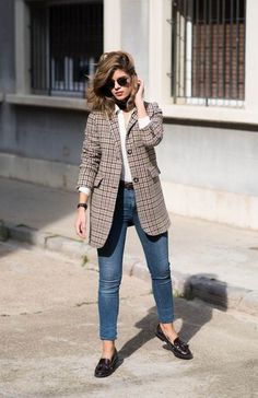 Blazer Outfit, Mode Casual, Retro Mode, Autumn Street Style, Blazer Outfits, Trend Fashion, Fall Street Style, Outfits Casuales