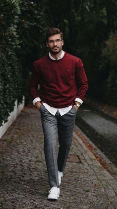 Men Pose, Mens Fall Outfits, Sweater Outfits Men, Business Clothing, Mens Smart Casual Outfits, Smart Casual Menswear, Dressing Ideas