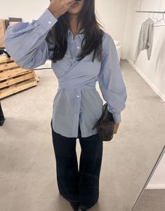 Dress Over Trousers, Handkerchief Outfit, Low Contrast Outfits, Flat Chested Outfits, Dinner With Friends Outfit, Work Dinner Outfit, Dinner Friends, Lunch Outfit, Trending Hair