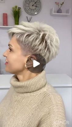 17K likes, 118 comments - kurze.haare.stylen on February 26, 2024: "🥰💐🤩👉🏼 @p.i.p.room 
.
.
#kurzehaare💇 #kurze #kurzehaarschnitt #pixiehaircut #pixiehaarschnitte #pixiecut #pixiehairstyle #shorthair...". Under Cut Hair Styles For Women, Dark Hair Pixie Haircut, How To Style Very Short Hair, Pixie Hair Color Ideas Funky Hairstyles, Short Pixie Styles, Short Hair Looks, Short Stacked Hair, Short Cropped Hair, Short Spiked Hair