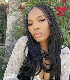 Braid Hair Styles For Black Women, Wolf Cut Braids Black Women, 2000s Braid Hairstyles, Wolfcut Braids, Unique Box Braids, Wolf Cut Braids, Box Braids Hairstyles Ideas, Moesha Braids, Quenlin Blackwell