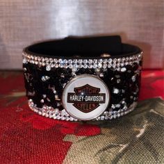 Hd Snap Button Bling Bracelet New Band 1.25” Wide Gift Box Included Black Bling Bracelets As Gift, Adjustable Black Bling Jewelry, Black Round Cuff Bracelet Gift, Biker Outfits, Harley Davidson Jewelry, Biker Outfit, Snap Bracelets, Motor Harley Davidson Cycles, New Bands