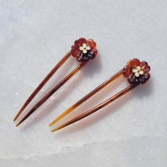 "These Italian Vintage Flower Hair Pins were handmade in Italy in 1980s. Art Nouveau decorated with small metal enamel painted flower in the center. They are available in multiple colors and sold as a pair! Features: - Handmade in Italy - Authentic Vintage - Available in Multiple Colors - Sold as a Set of Two Pins - Vintage Italian Dimensions: - 3.25\" x 0.75\" (Approx.)" Vintage Hair Pin, Vintage Italian Jewelry, Metal Hair Pin, Cute Hair Pins, Colorful Hair Clips, French Hair Pin, 1980s Art, Jewelry 2023, Bijoux Art Nouveau