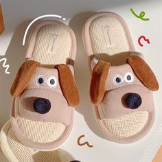 Wrap your feet in soft comfort with our Cozy Gromit Lounge Slippers! Perfect for relaxing around the house, these cozy kicks will keep you comfortably stylish. Enjoy the cute and adorable design, with the ideal combination of everyday comfort and relaxing style. Puppy Pattern, Couple Style, Cute Puppy, Women's Slippers, Fashion Couple, Black Khakis, House Slippers, Womens Slippers