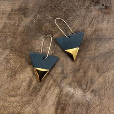 Black & Gold Triangle Luster Drop Earrings – ForestCeramicCo Valentines Weekend, Rainbow Falls, Gold Triangle, Ceramic Earring, Porcelain Jewelry, Jewelry Plate, Clay Jewelry, Gold Filled, Daily Wear