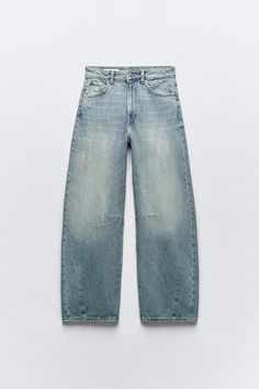 Zara Jeans For Spring Streetwear, Trendy Zara Jeans With Relaxed Fit, Trendy Zara Relaxed Fit Jeans, Zara Trendy Relaxed Fit Jeans, Trendy Zara Wide Leg Jeans, Zara Denim Jeans For Streetwear, Zara Straight Leg Jeans For Streetwear, Trendy Zara Bottoms For Streetwear, Zara High-waisted Jeans