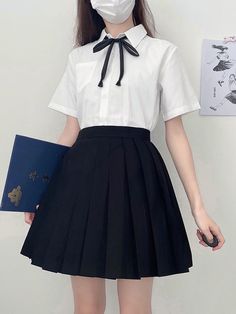 Fabric: 80% polyester, 20% cotton High-temperature pleating processSharp pleats, not out of shapeYKK sliding buckle zipper can adjust 2-3 cm waist20 pleats 6 sizes: XS-2XL5 skirt lengths: 39/42 cm Skirt Lengths, Jk Uniform, Hand Tie, Tie Bow, Discount Code, High Temperature, Spreads, Skirt Length, Everyday Outfits