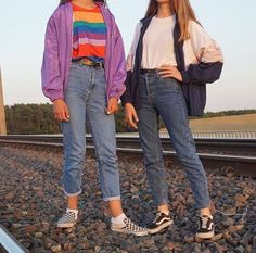 School Outfits Fall, 80s Inspired Outfits, Look 80s, Outfits Retro, Outfit 90s, 90s Fashion Outfits, Outfit Trends, Pinterest Outfits, Outfits Fall