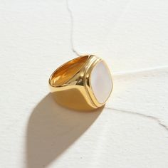 THE ENCHANTMENT SIGNET RING The Enchantments, Simple Ring, Rings Simple, Out Of This World, Gold Jewellery, Signet Ring, High Quality Jewelry, Base Metal, Natural Linen