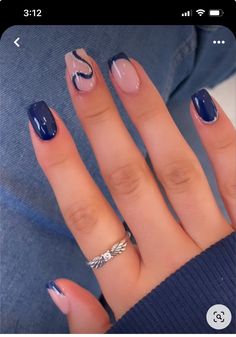 Hoco Nail Ideas Dark Blue, Royal Blue Acrylic Nails Designs Short, Nail Designs For Senior Pictures, Hoco Nail Ideas Square, Black Nails With Blue Design, Short Nail Designs Navy Blue, Navy Dress Nails Color Combos, Duke Blue Nails