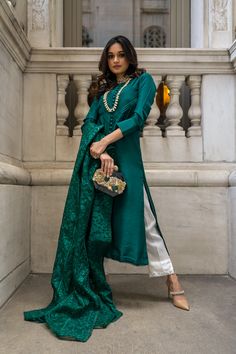 Emerald shalwar kameez outfit. Pakistani and Indian desi dress in New York, USA online. Perfect for desi weddings or gatherings. Plain Silk Suit Designs, Raw Silk Pant Set With Dupatta For Eid, Eid Semi-stitched Raw Silk Unstitched Suit, Eid Unstitched Silk Suit Floor-length, Designer Raw Silk Unstitched Floor-length Suit, Semi-stitched Green Dola Silk Unstitched Suit, Classy Elegant Outfits, Shalwar Kameez Designs, Business Chic Outfits