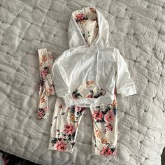 Purchased From Shein, Never Worn Pants Are Silky Feeling, Adorable Pattern This Fits Like 12 To 18 Month. Tag States 24 Months However It’s On The Small Size. Cute White Floral Print Sets, Playful White Floral Print Sets, Casual Floral Print Playtime Sets, Casual Floral Print Sets For Playtime, Cute White Pants For Playwear, Playful White Pants For Playtime, Sweatsuit Outfit, Flair Pants, Outfit Hoodie