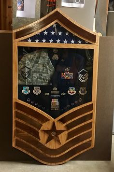 Air Force Shadow Box Ideas, Air Force Retirement Shadow Box Ideas, Air Force Retirement, Us Navy Shadow Box Ideas, Air Force Retirement Gifts, Retirement Gifts Diy, Usmc Shadow Box Marines, Army Retirement, Military Uniform Shadow Box Ideas