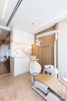 Small Dental Office, Small Dental Clinic Interior Design, Dental Reception, Orthodontist Office, Medical Clinic Design