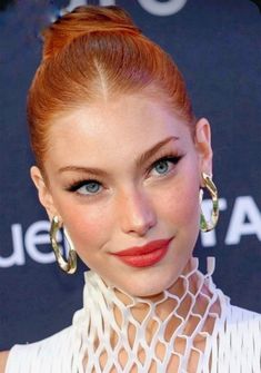 Ginger Makeup, Red Hair Trends, Freckles Makeup, I Love Redheads, Red Haired Beauty, Redhead Beauty, Monica Bellucci, Hair Reference, Curly Hair Tips