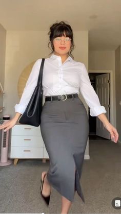 Office Outfits Women Lawyer, Research Assistant Outfit, Personal Assistant Aesthetic Outfit, Fall Fashion Black Women, Unique Rave Outfits, Networking Event Outfit, Fashion Black Women, Corporate Baddie Outfits, Event Outfit Ideas