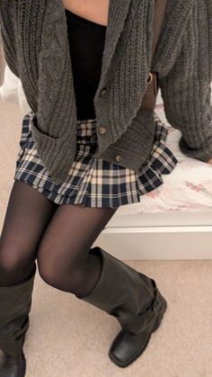 Outfits With Cardigans And Skirt, Skirt Outfits Fall Aesthetic, Brandy Buckle Skirt, Fall Fit Skirt, Brandy Melville Fall Aesthetic, Fall Outfit Inspo Skirt, Autumn Outfits Cardigan, Flannel With Skirt Outfit, Autumn Cardigan Outfit