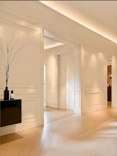 Ceiling Molding Design, Ceiling Light Ideas, Old Money Interior Design, Old Money Interior, Ornate Ceiling, Ceilings Design, Minimalist Living Room Ideas, Fall Bedroom Ideas, Living Room Minimalist