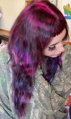 thegirlnamedwalter on tiktok Purple To Red Hair, Purple Hair Roots, Pink And Purple Dyed Hair, Purple Hair Outfit Ideas, Red Purple Blue Hair, Magenta Purple Hair, Purple Yellow Hair, Half Green Half Purple Hair, Purple Multicolor Hair