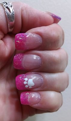 Nails With Puppy Paws, Puppy Paw Nail Designs, Nail Designs Dog, Dog Nails Design, Kid Nails, Tipped Nails