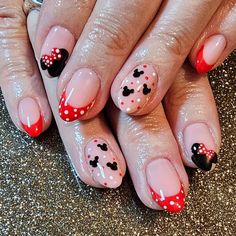 Disney Paris Nails, Character Halloween Nails, Disney Inspired Nail Art, Disney Themed Nails Acrylic Short, Pink Minnie Mouse Nails, Pastel Disney Nails, Disneyland Nails Acrylics, Red Disney Nails, Disneyland Nails Designs