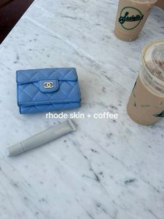 Rhode Lip, Glowy Skin, Blogger Girl, Girls World, Tan Skin, Essential Bag, Lip Plumper, Hailey Bieber, Shiny Hair