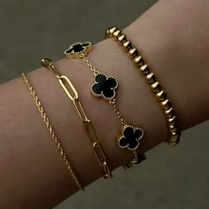 Preppy Jewelry, Smink Inspiration, Wrist Jewelry, Luxe Jewelry, Gold Bead Bracelets, Jewelry Fashion Trends