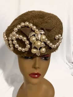 . Handmaid Customized hats. For any event, Church, Kentucky derby, Tennis match, Christmas gift, Easter hat, Mothers Day. Pope Hats, Customized Hats, Pearl Hat, Easter Hat, Easter Hats, Couture Hats, Church Hat, Headpiece Hairstyles, Tennis Match